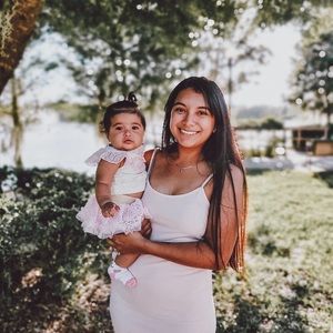 Meet your Posher, Stephanie